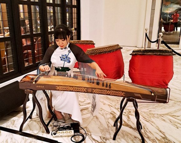 musik-mandarin-guzheng-erhu-ci-santi-big-1