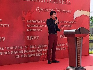 mc-bilingual-dua-bahasa-mand-indo