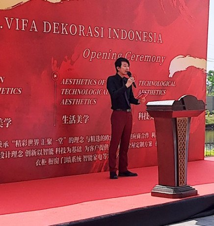 mc-bilingual-dua-bahasa-mand-indo-big-0